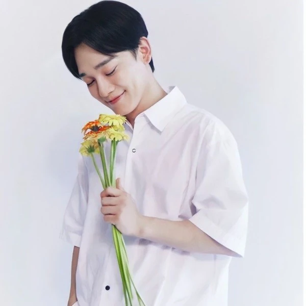 Today's Most Loved Chen (EXO)