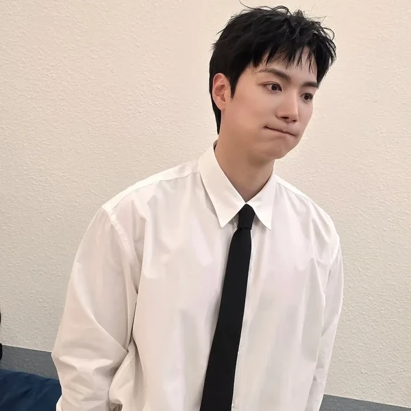 Today's Most Loved Kim Jonghyeon