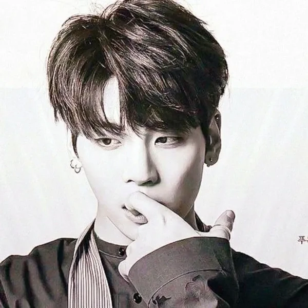 Top Photo Full of Jonghyun (SHINee) Love