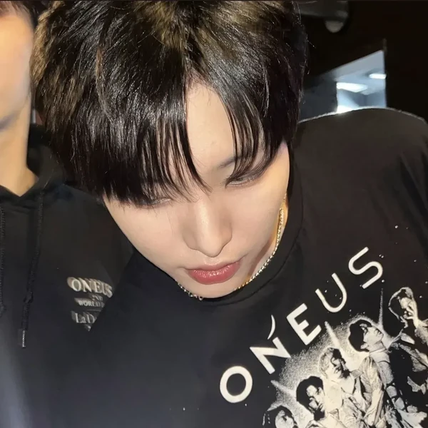Today's Most Loved Seoho (ONEUS)