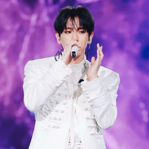 充滿粉絲愛意的伯賢 (EXO)人氣照片