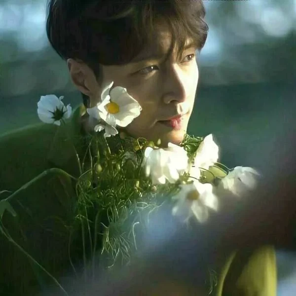 Fans' Pick: Best Moment of Lay (EXO)