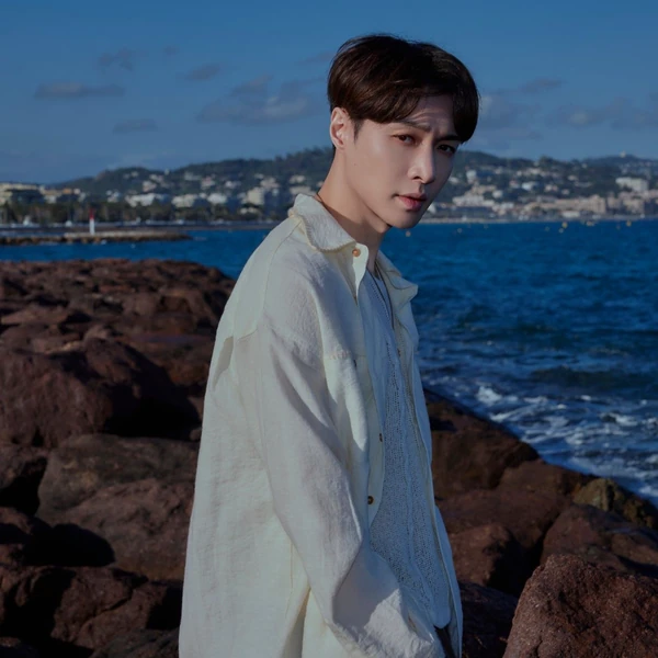 Fans' Pick: Best Moment of Lay (EXO)