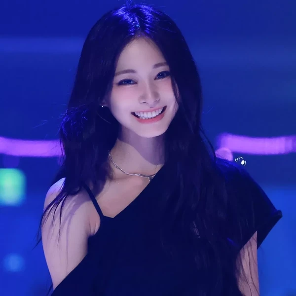 Momen Terbaik TWICE Pilihan Penggemar