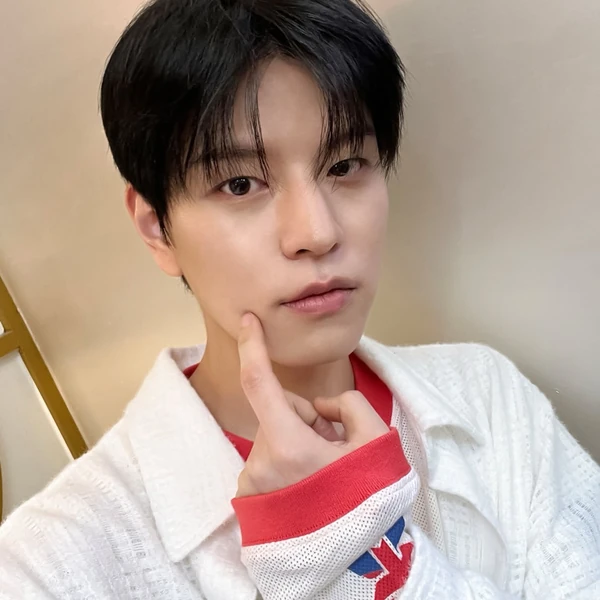 Penampilan Seungmin (Stray Kids) yang Paling Dicintai Hari Ini