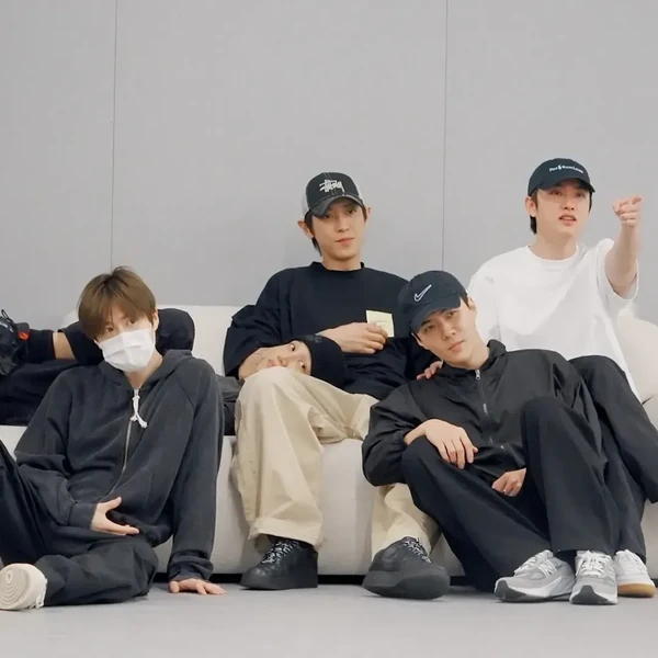 팬들이 뽑은 EXO 최고의 순간
