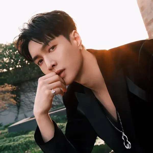 今日最も愛されたレイ (EXO)の姿