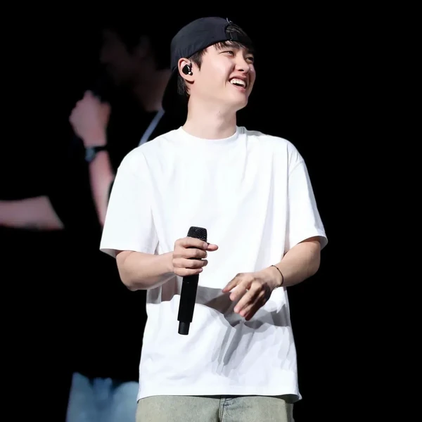 Foto Populer Penuh Cinta untuk D.O. (EXO)