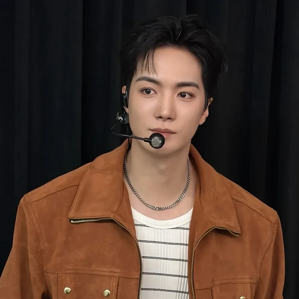 Today's Most Loved Kim Jonghyeon
