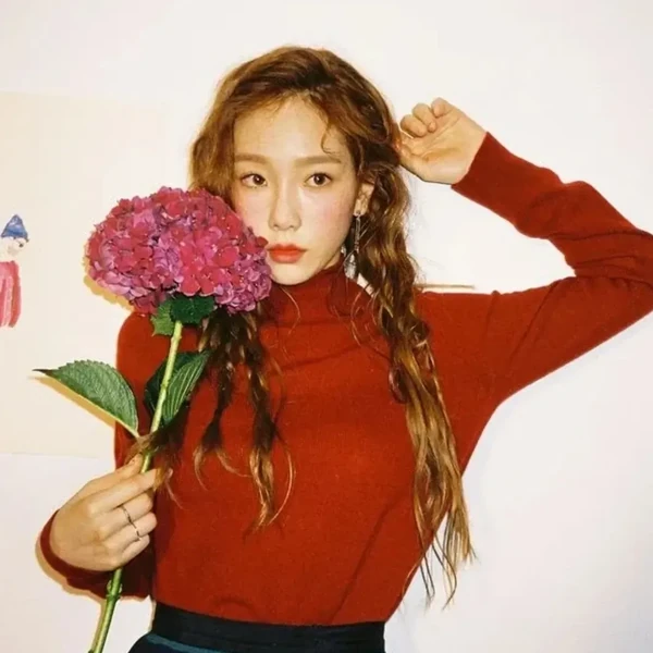 Today's Most Loved Taeyeon (Girls' Generation)