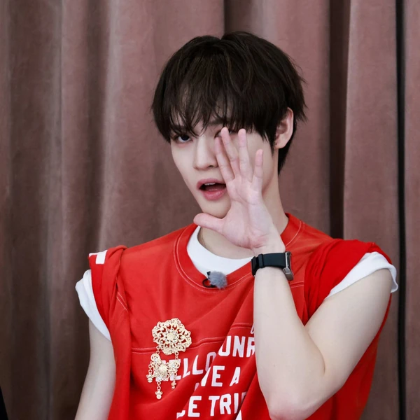 Today's Most Loved Chenle (NCT DREAM)