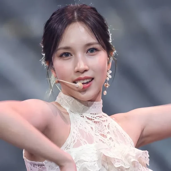 Penampilan TWICE yang Paling Dicintai Hari Ini