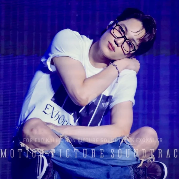 Foto Populer Penuh Cinta untuk Kai (EXO)