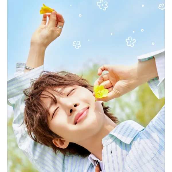 오늘 가장 사랑받은 후이 (펜타곤)의 모습