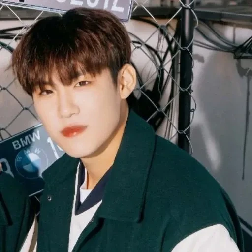 Top Photo Full of AB6IX Love