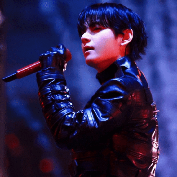 V (BTS)への愛が詰まった人気写真