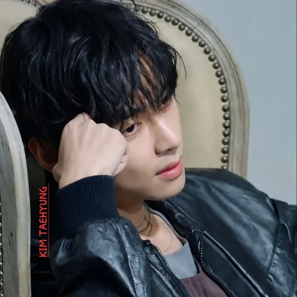 V (BTS)への愛が詰まった人気写真