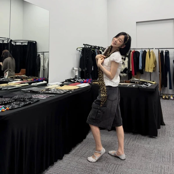 Today's Most Loved Taeyeon (Girls' Generation)