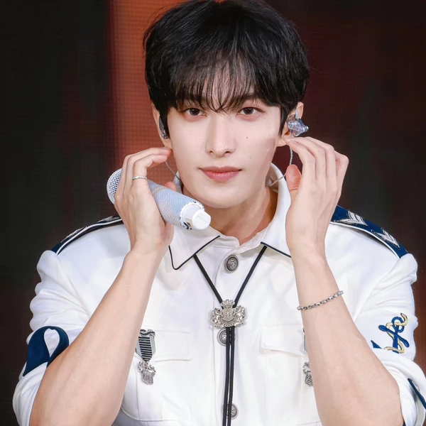 Today's Most Loved DK (SEVENTEEN)
