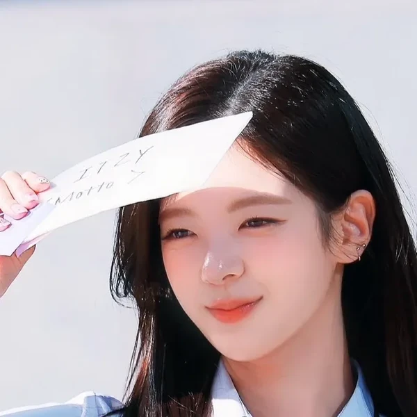 Today's Most Loved Lia (ITZY)