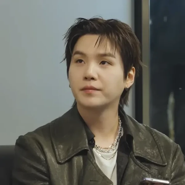 Momen Terbaik SUGA (BTS) Pilihan Penggemar