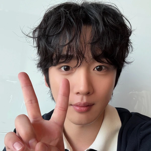WEi キム・ヨハン ファンダムコミュニティ │ KPOP人気No.1アプリ 最愛ドル