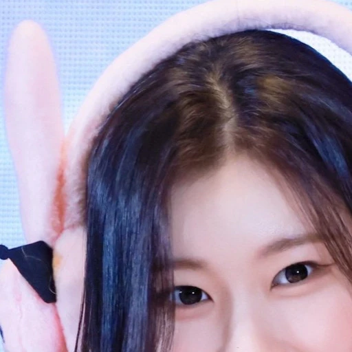 ITZY チェリョン ファンダムコミュニティ │ KPOP人気No.1アプリ 最愛ドル