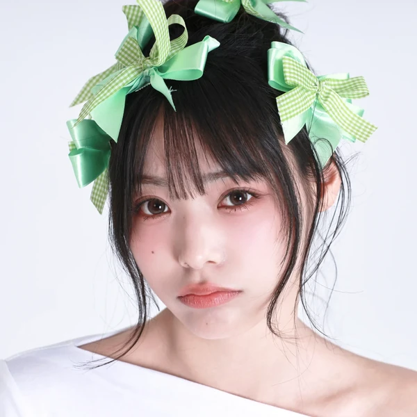QWER シヨン ファンダムコミュニティ │ KPOP人気No.1アプリ 最愛ドル