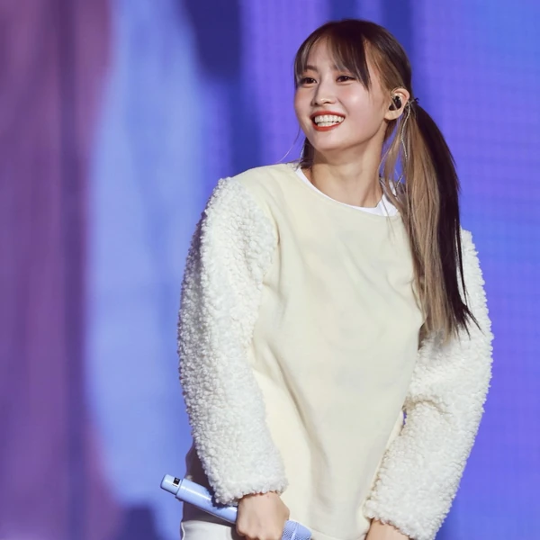 TWICE Momo Fandom Community │ No.1 KPOP App CHOEAEDOL