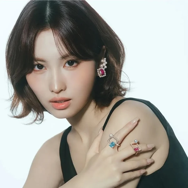 TWICE Momo Fandom Community │ No.1 KPOP App CHOEAEDOL