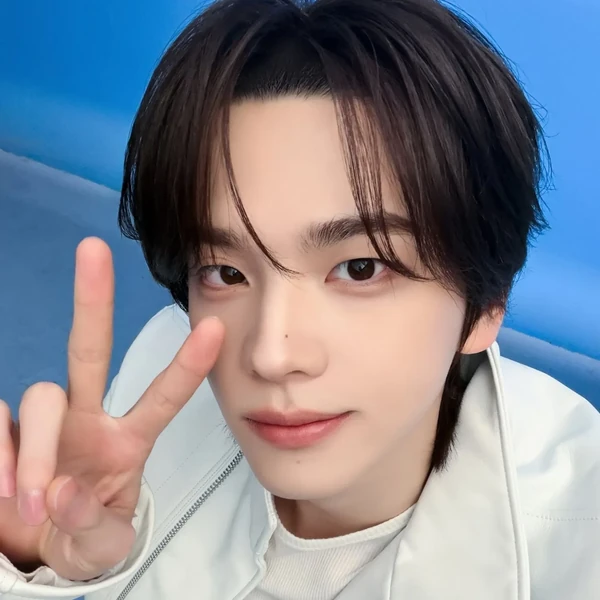 TWS シニュ ファンダムコミュニティ │ KPOP人気No.1アプリ 最愛ドル